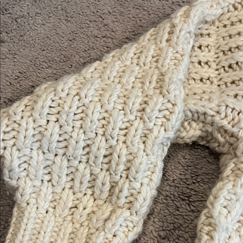 Universal Thread Cream Chunky Cropped Crewneck Sweater - Picture 5 of 5